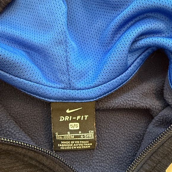 Nike Kids Black and Blue Full-Zip Hoodie 5T - Picture 3 of 4